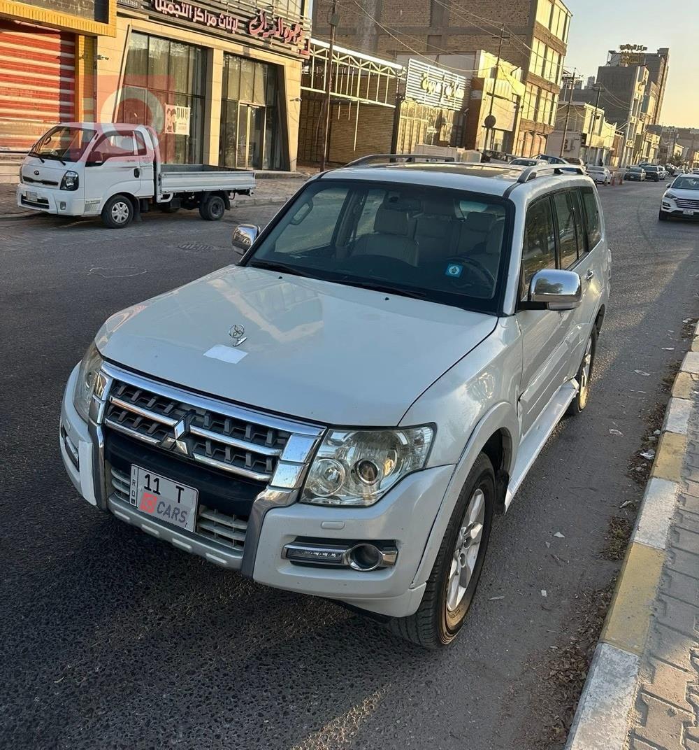 ميتسوبيشي باجيرو